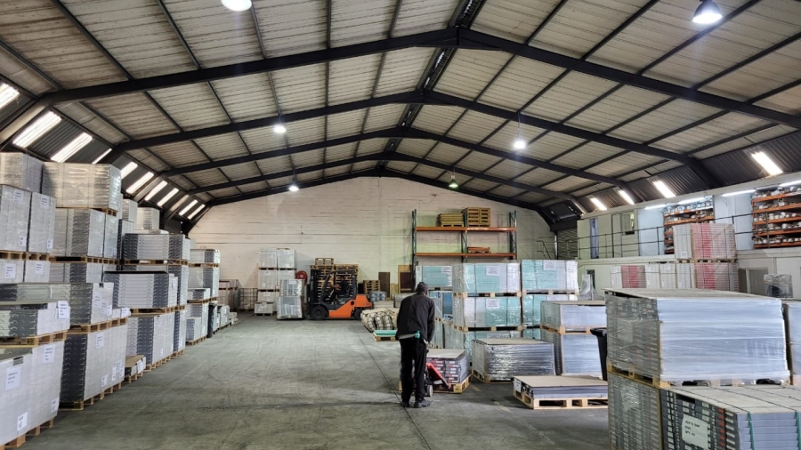 To Let commercial Property for Rent in Maitland Western Cape